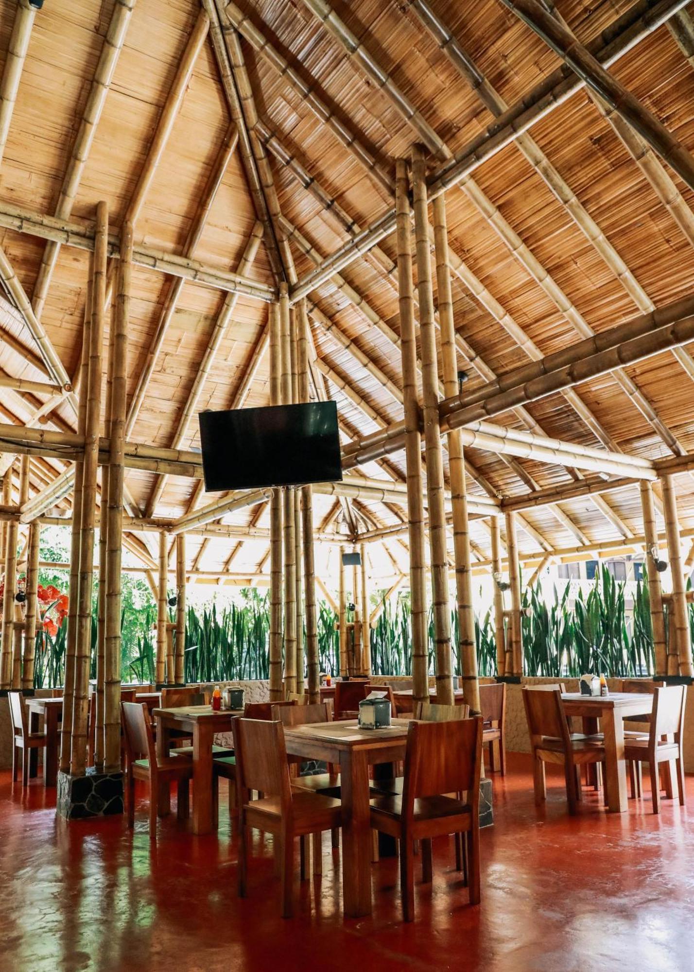 Hotel Y Restaurante El Paramo San Rafael  Extérieur photo